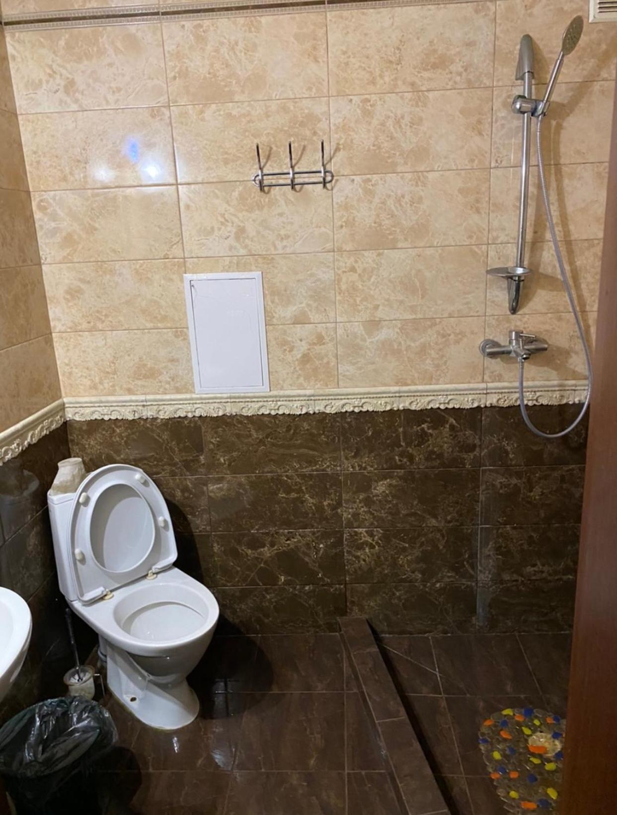 Апартаменти В Парку Umanʼ Esterno foto