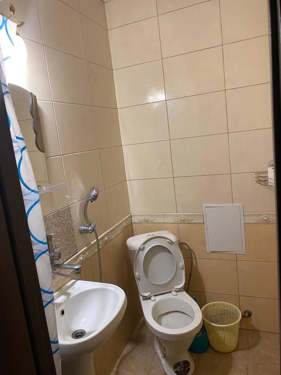 Апартаменти В Парку Umanʼ Esterno foto
