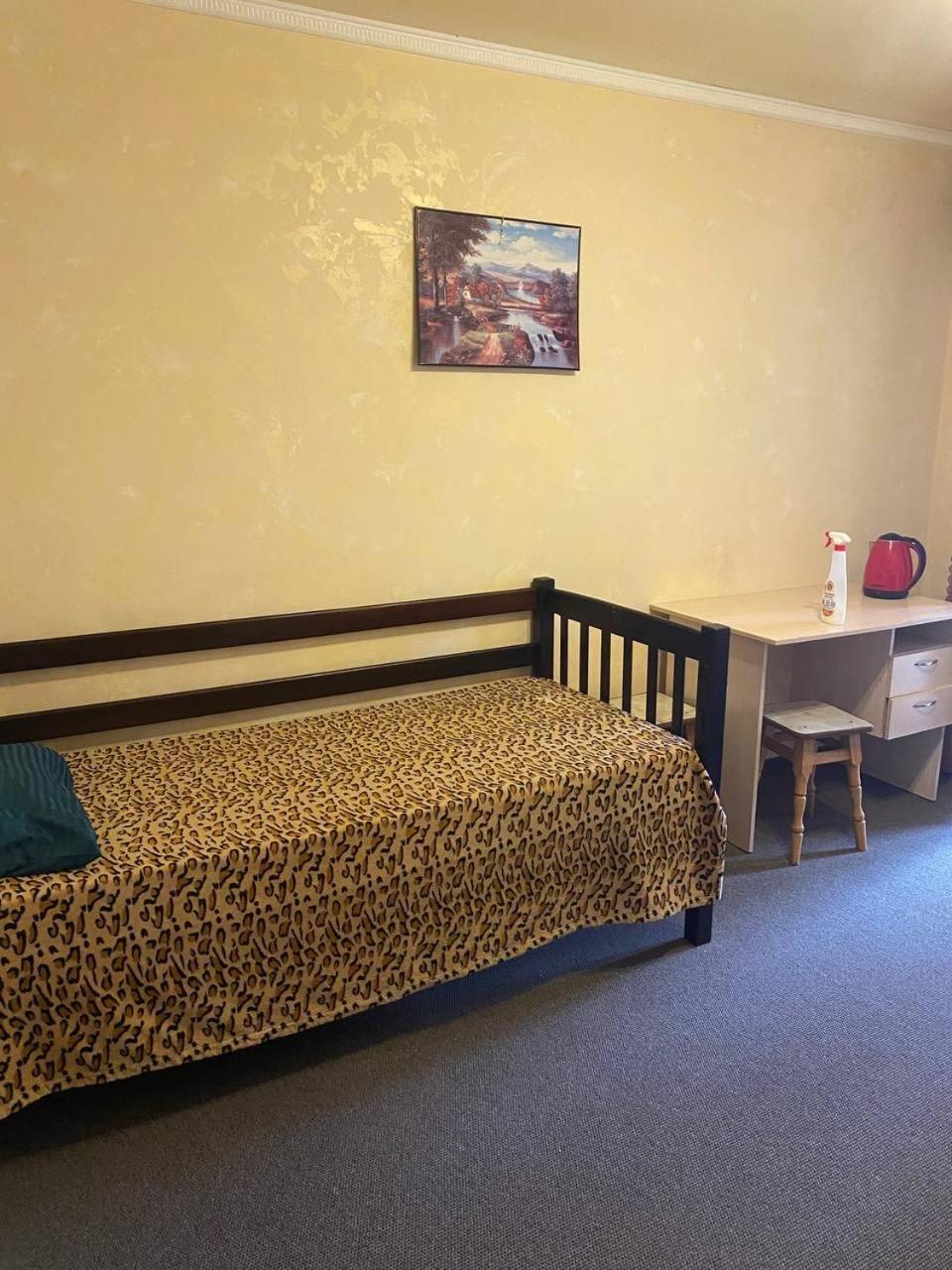 Апартаменти В Парку Umanʼ Esterno foto